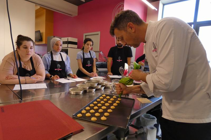 Otto_in_cucina_-_Pasticceria_Base_-_Lezione_1_-_2023-10-07-021.jpg