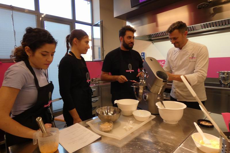 Otto_in_cucina_-_Pasticceria_Base_-_Lezione_1_-_2023-10-07-009.jpg