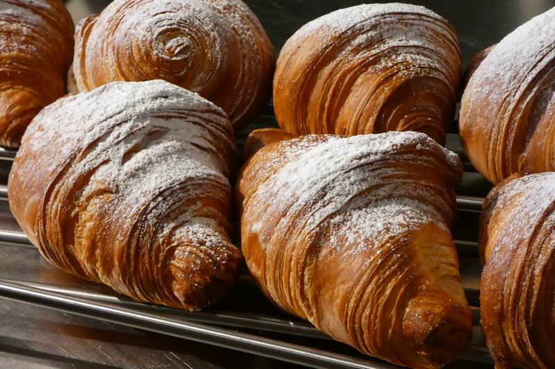 Otto_in_cucina_-_croissant_e_bomboloni_-_2023-11-04-015.jpg