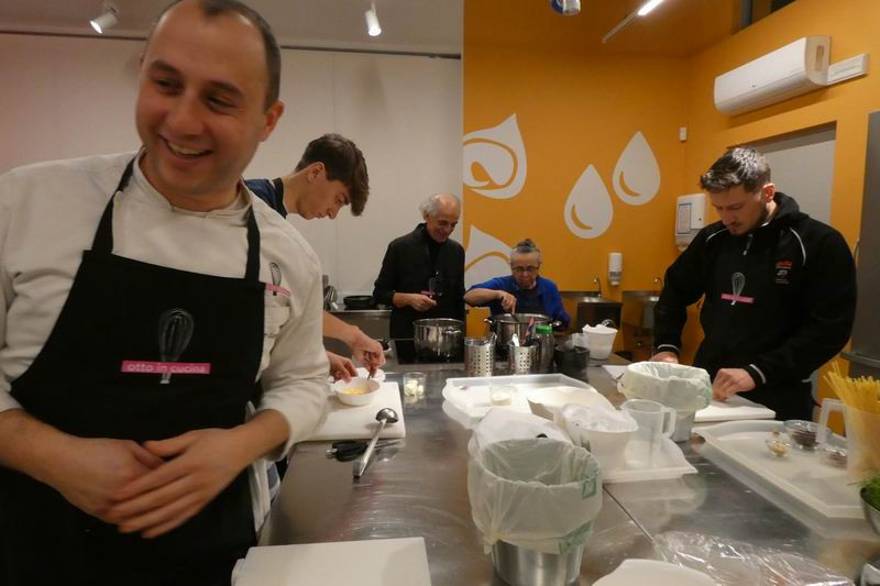 Otto_in_cucina_-_Primi_al_giro_d-Italia_-_2023-02-20-028-3.jpg