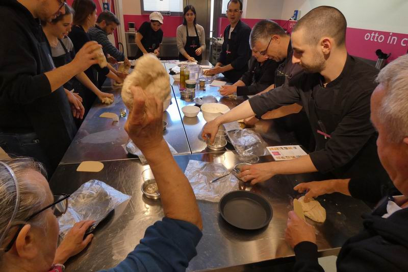 Otto_in_cucina_-_lievitati_della_tradizione_-_2023-04-01-016.jpg