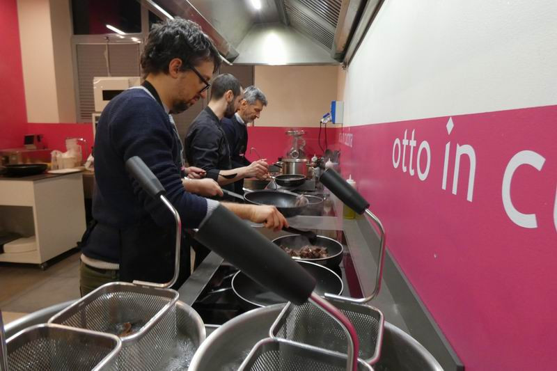 otto_in_cucina_-_corso_di_coppia_-_2024-02-13_004.jpg