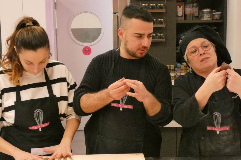 otto_in_cucina_-_corso_di_coppia_-_2024-03-15_007.jpg