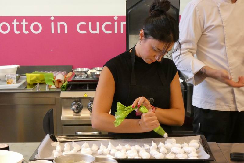 Otto_in_cucina_-_Pasticceria_Base_-_Lezione_1_-_2024-09-28-019.jpg